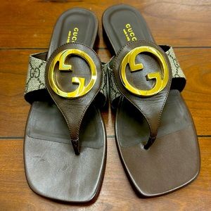 Brand New in box never worn Gucci Blondie 15mm Thong Leather Sandal